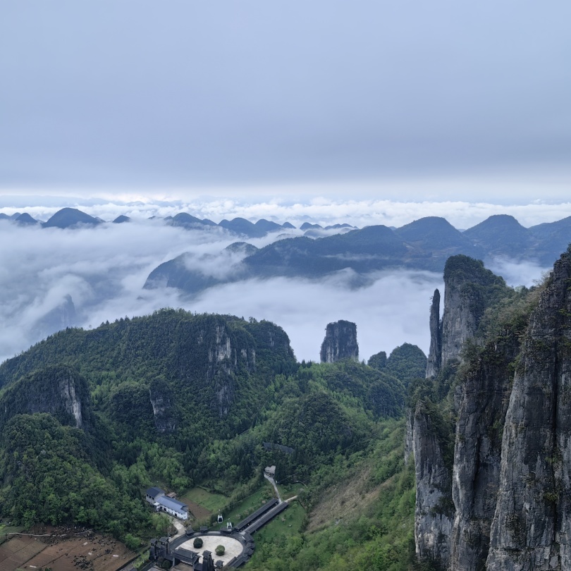 全景恩施 | 5天4晚寻访鄂西山水秘境，穿行于亿年石林峡谷，邂逅土家烟火人间